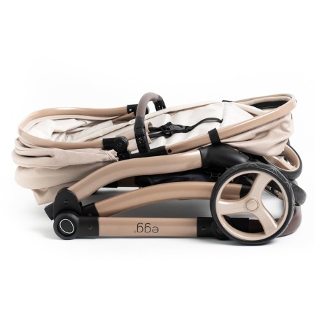 Egg® Dolls Pram by Roma (In Feather)